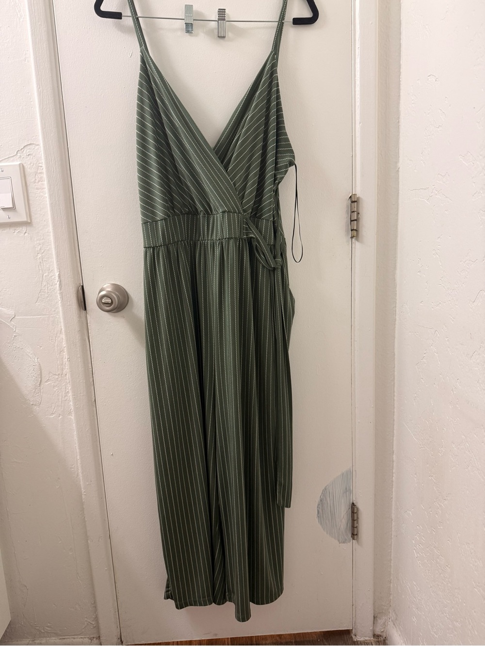 Kaileigh Plus Size Green White Striped Sleeveless Wide-Leg Tie Jumpsuit 2X